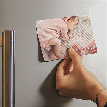 Faire-part naissance follement magnet - Mise en situation
