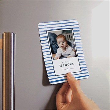 Faire-part naissance notre petit marin magnet - Mise en situation
