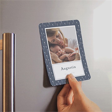 Faire-part naissance graine de garçon magnet - Mise en situation