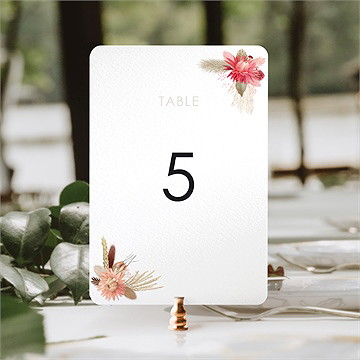 Numéro de table mariage en délicatesse - Mise en situation