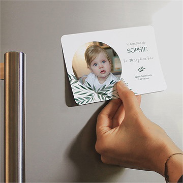 Faire-part de baptême jolie annonce champêtre magnet - Mise en situation