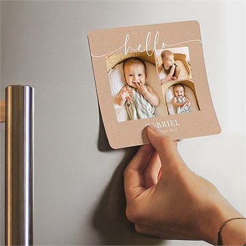 Faire-part naissance kraft photos magnet - Mise en situation