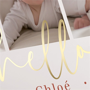 Faire-part naissance hello doré - Mise en situation