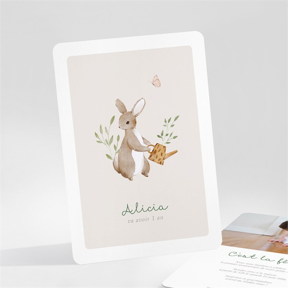 Invitation anniversaire Petit lapin avec son arrosoir réf.N25182