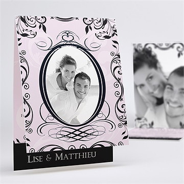 Faire-part mariage joli médaillon vintage