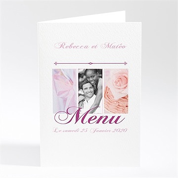 Menu mariage dans un lit de roses