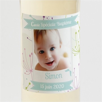 Etiquette de bouteille baptême rubans verts  en fête