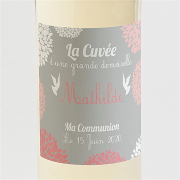 Etiquette de bouteille communion colombe et fleurs