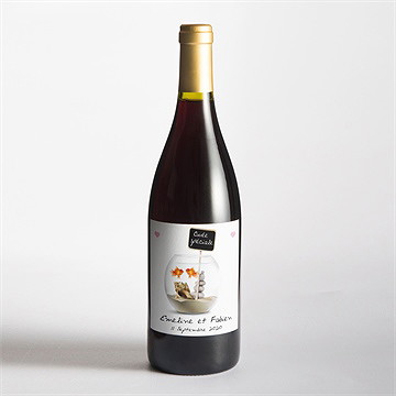 Etiquette de bouteille mariage comme des poissons dans l'eau - Mise en situation