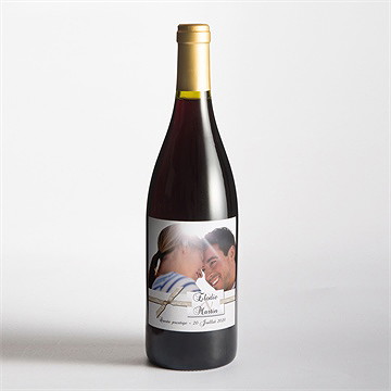 Etiquette de bouteille mariage trompe l'oeil - Mise en situation