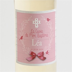 Etiquette de bouteille baptême jolie composition