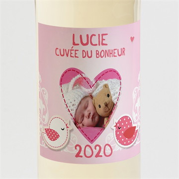 Etiquette de bouteille naissance annonce avec un gros coeur !