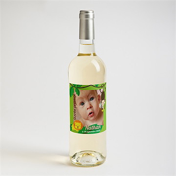 Etiquette de bouteille naissance notre petit singe - Mise en situation