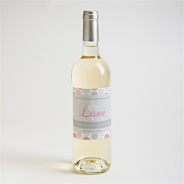 Etiquette de bouteille baptême fete des pois roses - Mise en situation