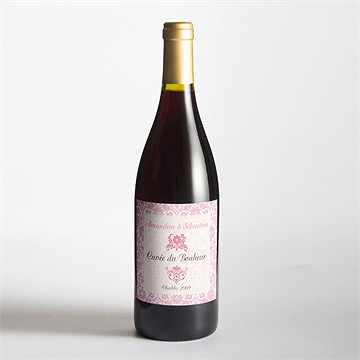 Etiquette de bouteille mariage motifs baroques - Mise en situation