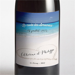 Etiquette de bouteille mariage sur le sable