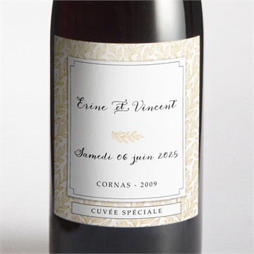 Etiquette de bouteille mariage elégance dorée et prestige