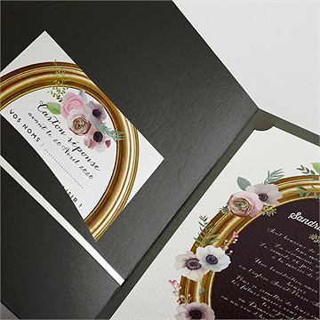 Faire-part mariage couronne fleurs violettes - Détail du faire-part