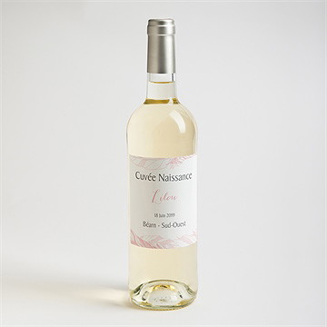 Etiquette de bouteille naissance annonce fille originale - Mise en situation