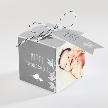 Boîte de dragées baptême découpe originale origami