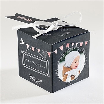 Boîte de dragées baptême fanions roses sur ardoise - Dos de la boîte