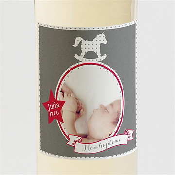 Etiquette de bouteille baptême joli cheval à bascule