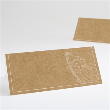 Marque-place mariage un papillon sur le kraft