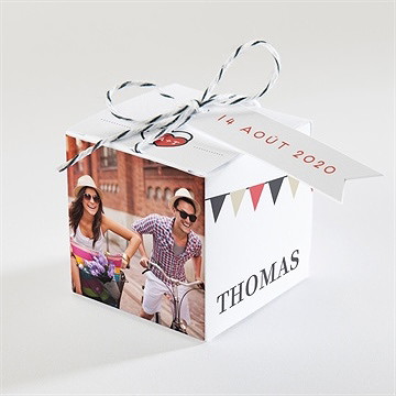 Boîte de dragées mariage fanions de bal