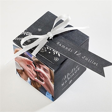 Boîte de dragées mariage champêtre sur ardoise - Dessus de la boîte