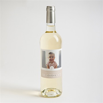 Etiquette de bouteille baptême poésie minimaliste - Mise en situation