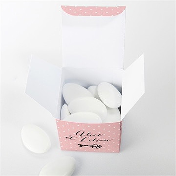 Boîte de dragées mariage atout coeur - Intérieur de la boîte