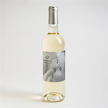 Etiquette de bouteille naissance nuage et poésie - Mise en situation