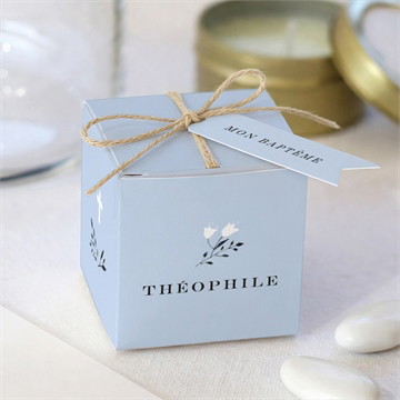 Boîte de dragées baptême annonce en relief