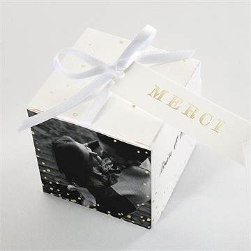 Boîte de dragées mariage dorure sur photo - Dessus de la boîte