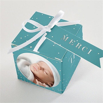 Boîte de dragées baptême motifs étoilés - Dessus de la boite