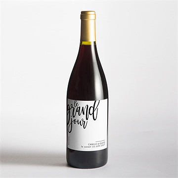 Etiquette de bouteille mariage le grand jour - Mise en situation