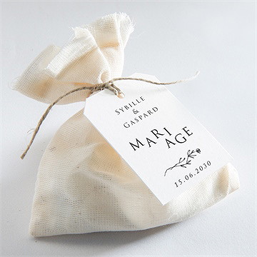 Etiquette mariage délicate ficelle - Mise en situation