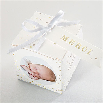 Boîte de dragées baptême envolée minimaliste - Dessus de la boîte