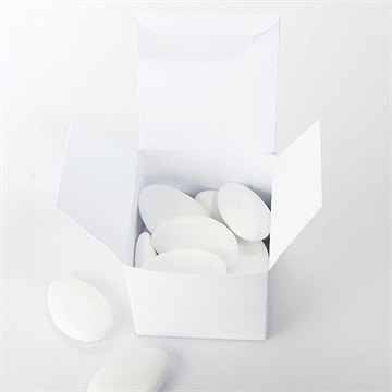 Boîte de dragées baptême vierge cube de 4,5 cm - Intérieur de la boîte