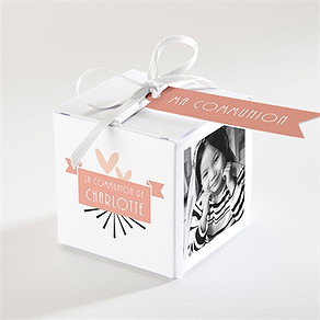 Boîte de dragées communion beauté essentielle