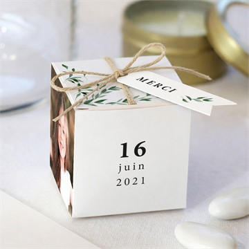 Boîte de dragées communion belle simplicité