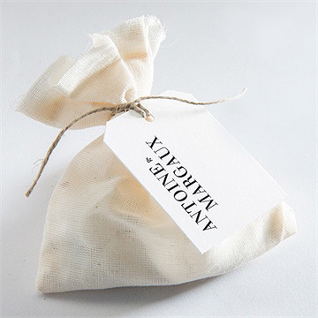 Etiquette mariage lettering - Mise en situation