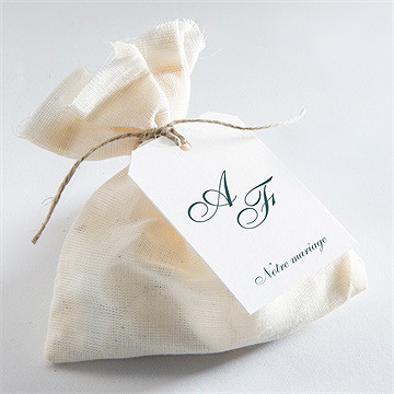 Etiquette mariage monogramme - Mise en situation