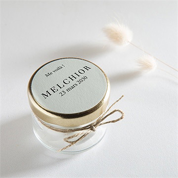 Sticker naissance petit portrait - Mise en situation