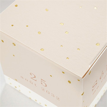 Boîte de dragées communion pourpre - Détail de la boîte