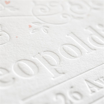 Faire-part naissance empreintes et reliefs - Détail du faire-part