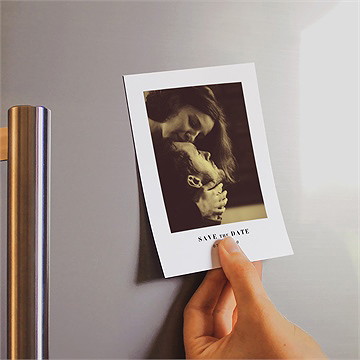 Save the Date mariage follement oui magnet - Mise en situation