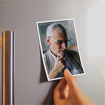 Remerciement décès portrait classique magnet - Mise en situation