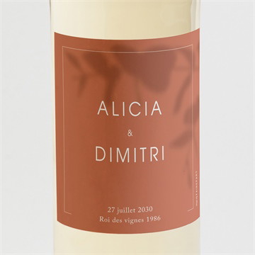 Etiquette de bouteille mariage coming soon