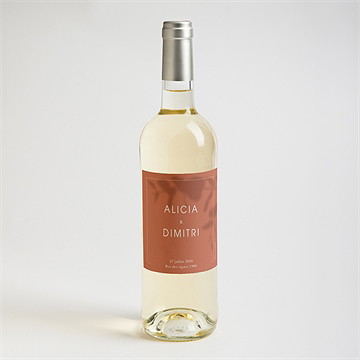 Etiquette de bouteille mariage coming soon - Mise en situation